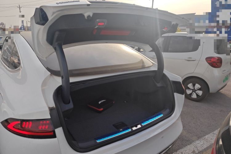 Used Yuanhang Y6 2024 720 km Rear-Drive Luxury Version
