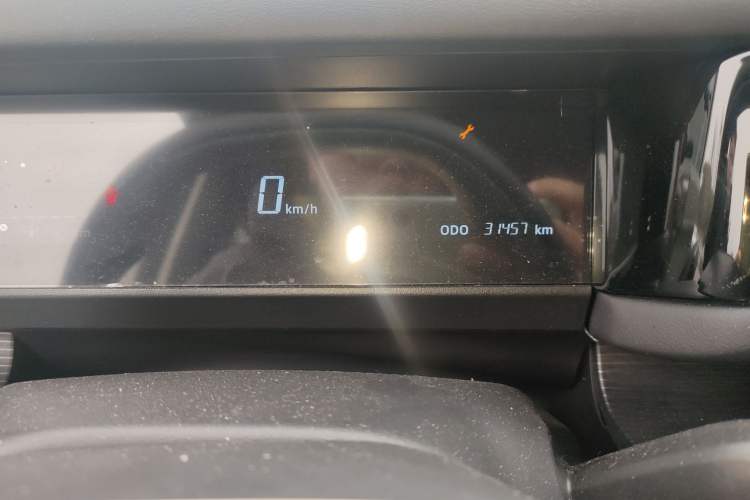 Used iCAR 03 2024 401km Two-Wheel Drive Standard Advanced Version Odometer Close Up