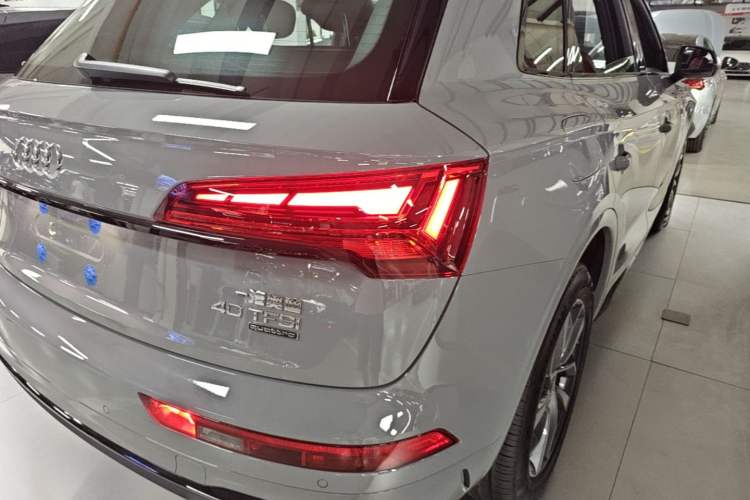 Used Audi Q5L 2025 quattro 45th Anniversary Edition 40 TFSI Luxury Dynamic Model
