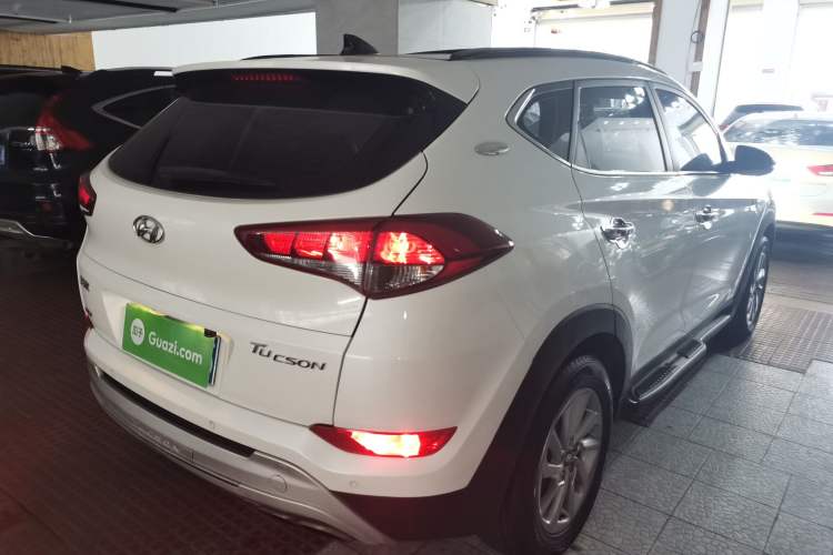 Used Hyundai Tucson 2018 1.6T Dual-Clutch Two-Wheel Drive 15th Anniversary Special Edition
