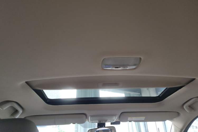 Used Honda CR-V 2016 2.0L two-wheel drive Urban Edition