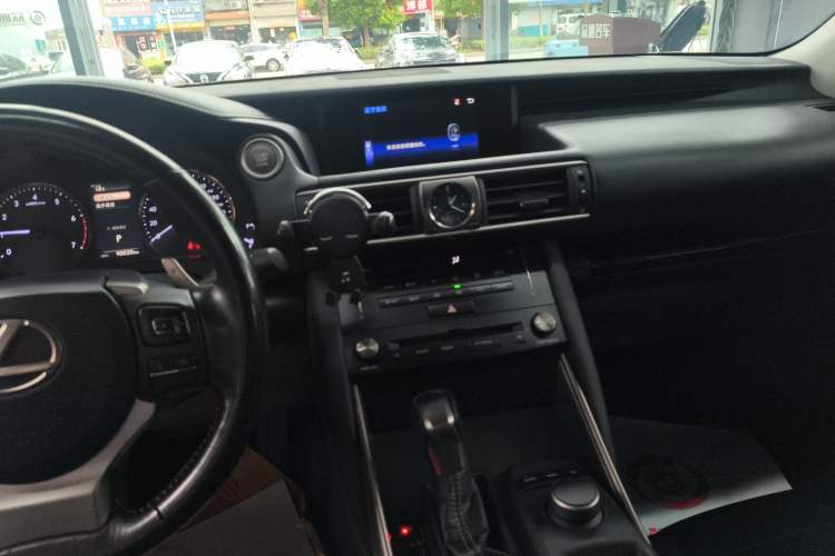 Used Lexus IS 2017 300 Leading Edition