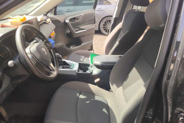 Used Toyota RAV4 2024 2.0L CVT Two-Wheel Drive Urban Edition