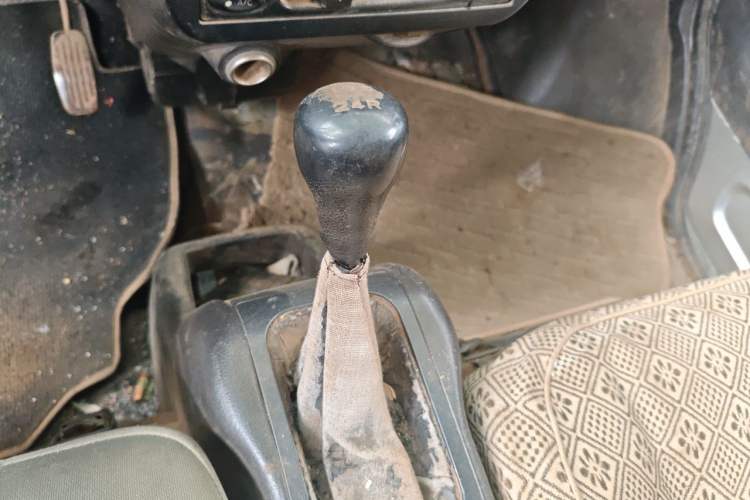 Used Wuling Rongguang 2011 1.2L Base Version
