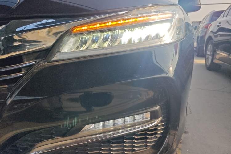 Used Honda Accord 2016 Hybrid 2.0L Sharp Edition
