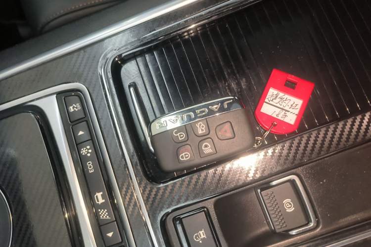 Used Jaguar XEL 2018 2.0T 200 PS Premium Edition
