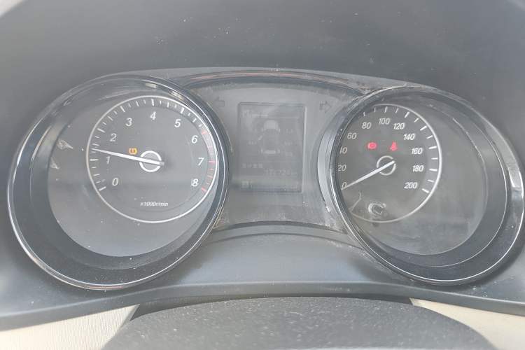 Used Wuling Zhengcheng 2021 1.5T Manual Luxury Version Instrument Cluster