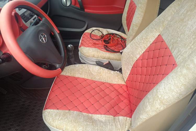 Used JAC Group Yueyue 2012 1.0L Comfort Version