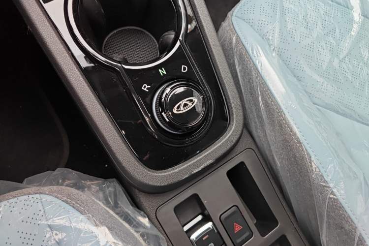 Used Chery QQ Little Ant 2024 Revised Version Youth Edition 251 km True Love Edition 25.05 kWh
