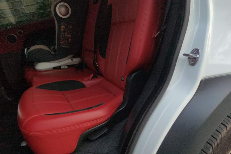 Used Land Rover Range Sport 2021 3.0 L6 YAO Black Edition Left Rear Seat