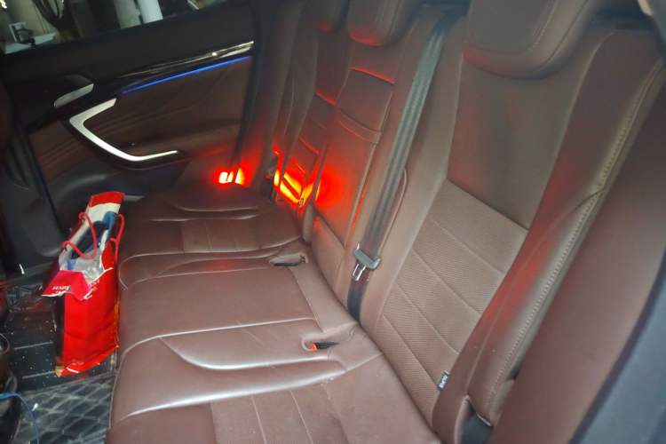 Used Wey VV7 2017 2.0T Flagship Model Left Rear Seat