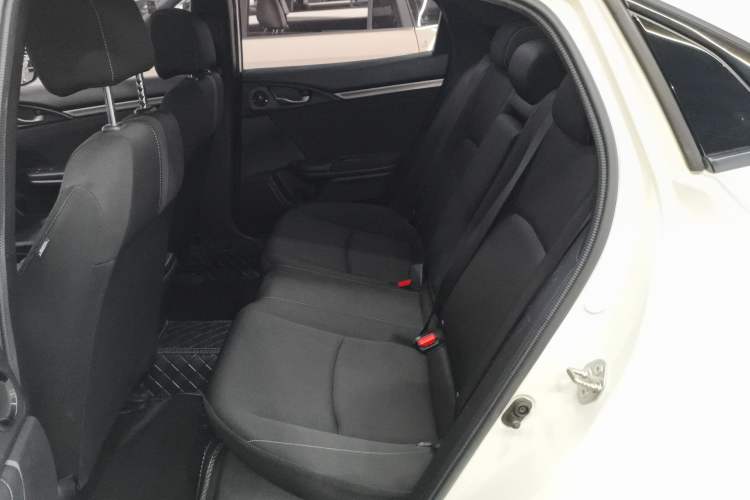 Used Honda Civic 2021 HATCHBACK 220TURBO CVT Trendy Cool Edition
