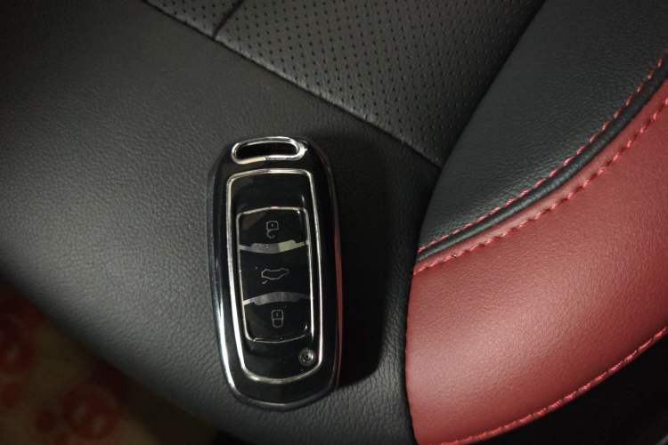 Used Geely Auto Vision X3 2021 PRO 1.5L CVT Deluxe Model