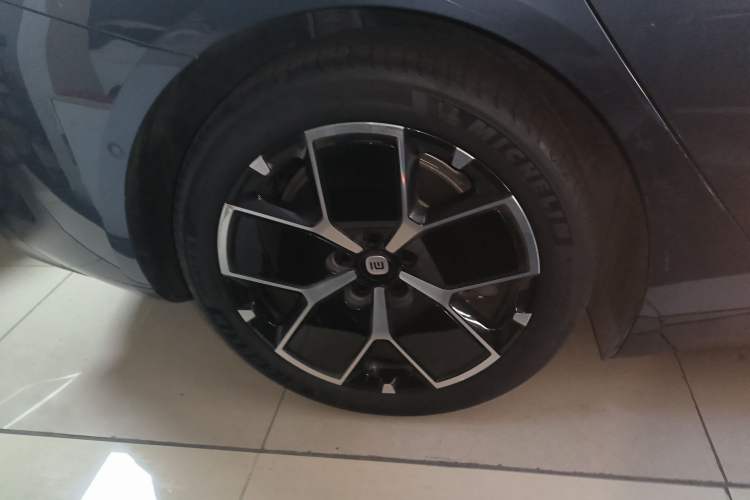 Used Xiaomi Auto SU7 2024 Rear-Drive Ultra-Long Range Advanced Pro-Level Intelligent Driving Version
