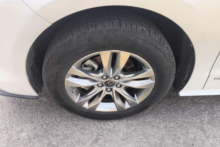 Used Toyota SIENNA 2023 2.5L Hybrid Comfort Edition
