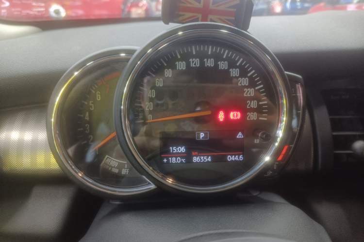 Used MINI MINI 2016 1.5T COOPER Performance Edition 5-door version