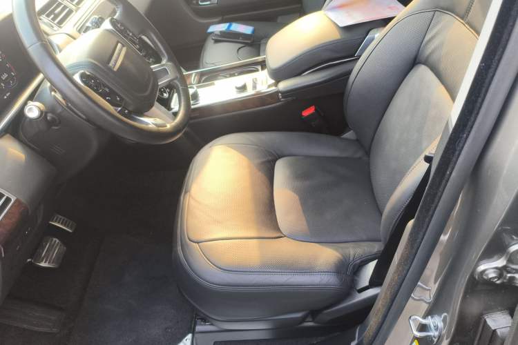 Used Land Rover Range 2020 3.0 L6 Long-Wheelbase Legacy Left Front Seat