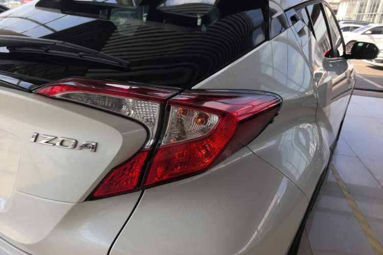 Used Toyota IZOA 2021 2.0L Yixing Version