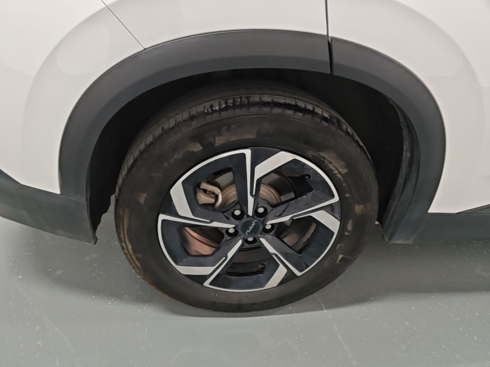 Dongfeng Aeolus L7 New Energy 2025 518 Comfort Edition — снимка 11