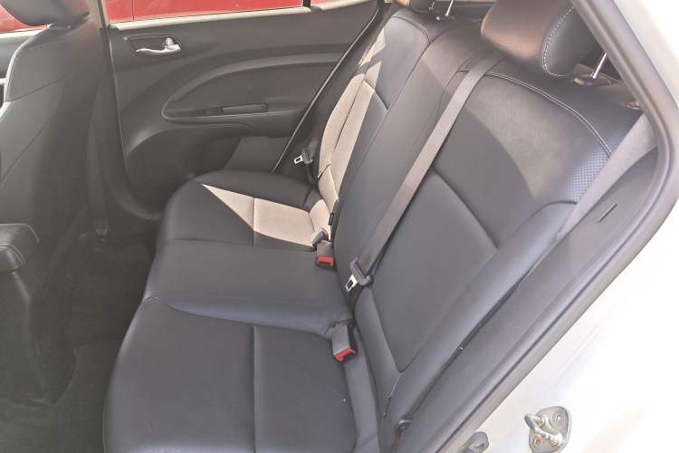 Used Kia kx1 Stonic 2021 1.4L Automatic Fun Edition Left Rear Seat