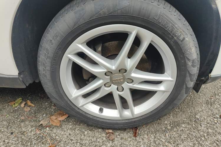 Used Audi Q5 2015 40 TFSI Comfort Model