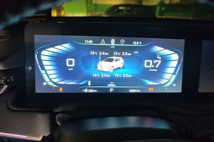 Used EXEED Lingyun 2021 400T Two-Wheel Drive Star Prestige Edition
