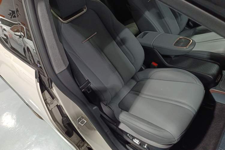 Used Zeekr X 2023 Four-Wheel-Drive YOU Edition 5 Seats