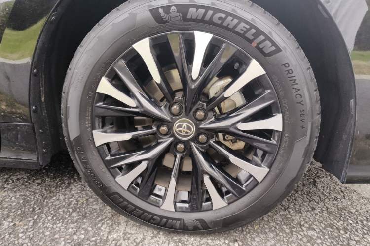 Used Toyota Alphard 2024 Dual-Engine 2.5L Prestige Edition Right Front Wheel Hub