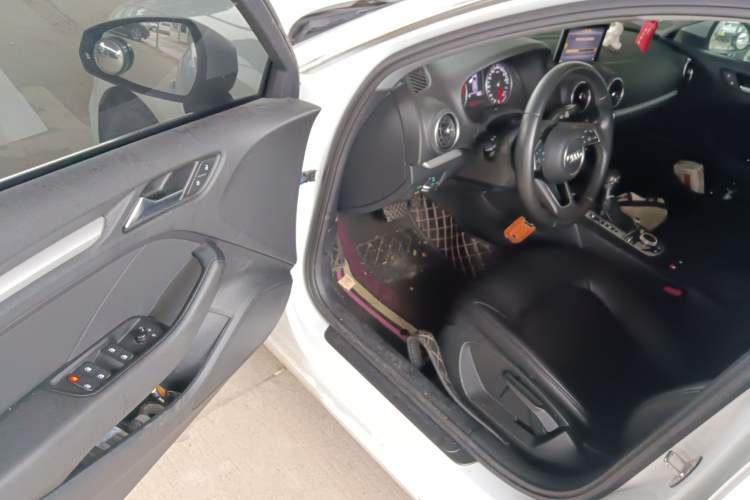 Used Audi A3 2018 30th Anniversary Edition Sportback 35 TFSI Ambition Model Driver Seat