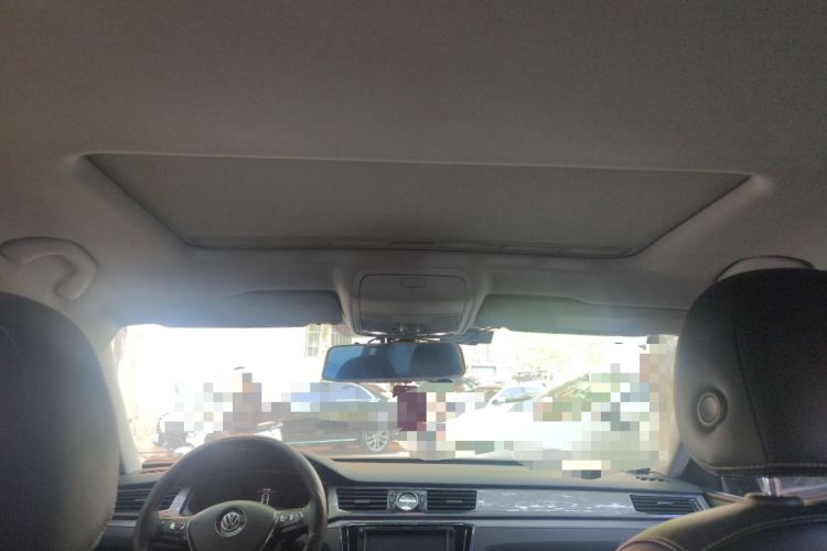 Used Volkswagen Passat 2017 280TSI DSG Luxury Edition Headliner