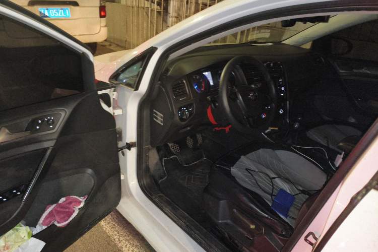 Used Volkswagen Golf 2014 1.6L Manual Fashion Edition