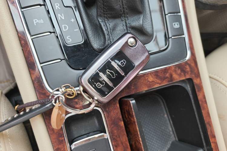 Used Volkswagen Passat 2013 1.8TSI DSG Prestige Edition Vehicle Key