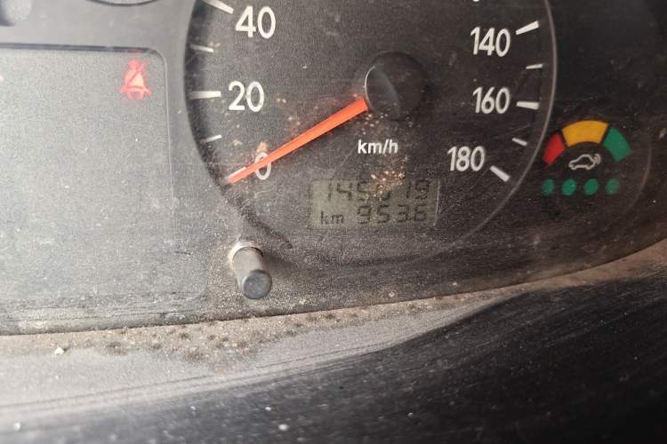 Used JAC Group Refine 2011 2.0L Shuttle Gasoline Standard Edition HFC4GA3
