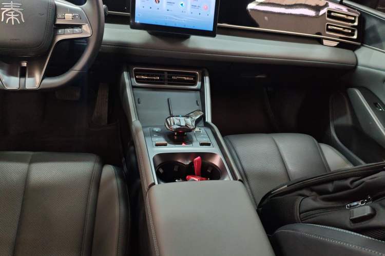 Used BYD Qin L 2024 DM-i 80KM Leading Model
