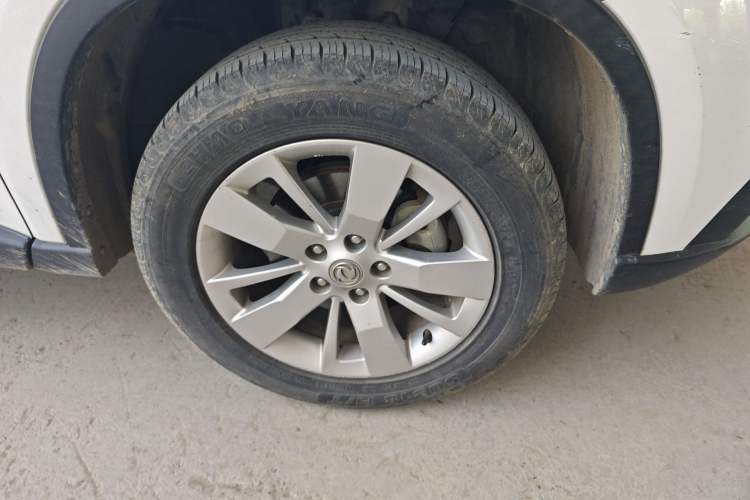 Used Dongfeng Fengdu MX6 2016 2.0L CVT All-Wheel-Drive Versatile Edition