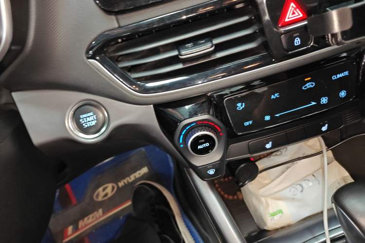 Used Hyundai Lafesta 2019 280TGDi Smart Edition China VI Standard Interior 1