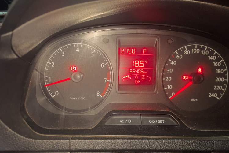 Used Volkswagen Jetta 2013 1.6L Automatic Fashion Model Odometer Close Up