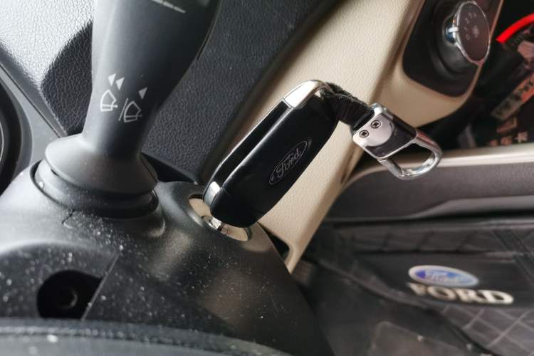 Used Ford Escort 2015 1.5L Manual Comfort Model
