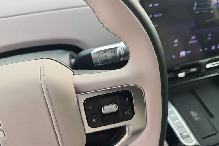 Used Jetour Zongheng G700 Trailblazer 2025 Model Xiangjing Edition 6-seater
