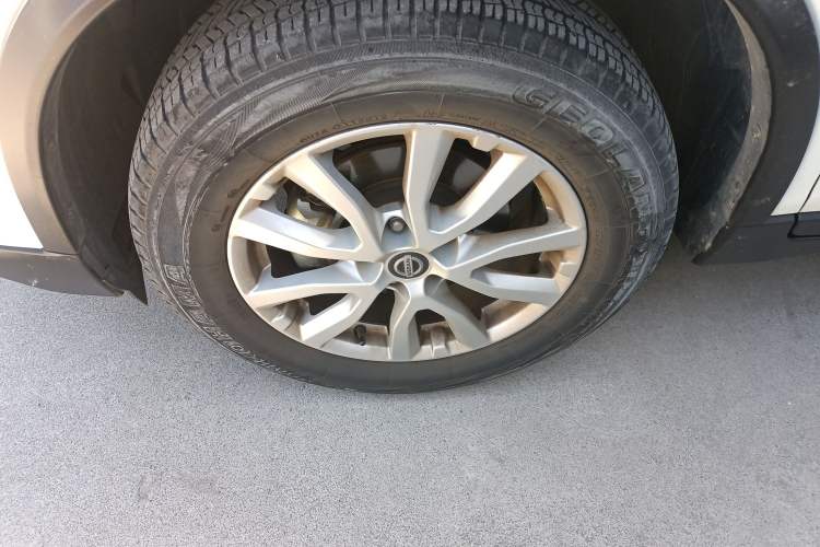 Used Nissan X-Trail 2019 2.0L CVT Smart Connect Comfort Edition 2WD Left Front Wheel Hub