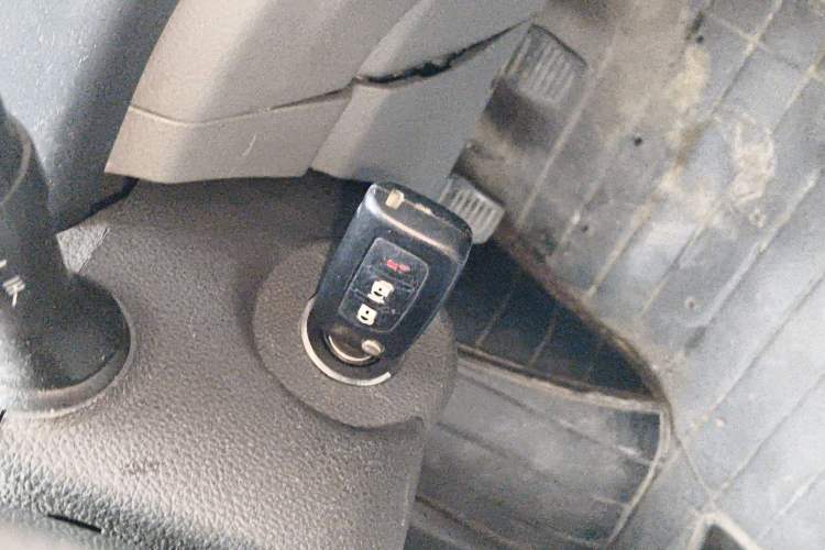 Used Foton Toano 2019 2.5T E7 (5.6 meters) 6-seater 4J25TC3