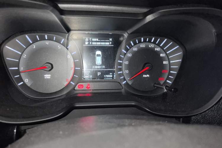 Used GAC Trumpchi GS4 2017 235T Automatic Two-Wheel Drive Elite Edition Odometer Close Up