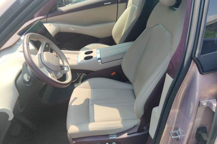 Used Xiaomi Auto YU7 2025 Ultra-Long Range High-Performance All-Wheel-Drive Max Edition