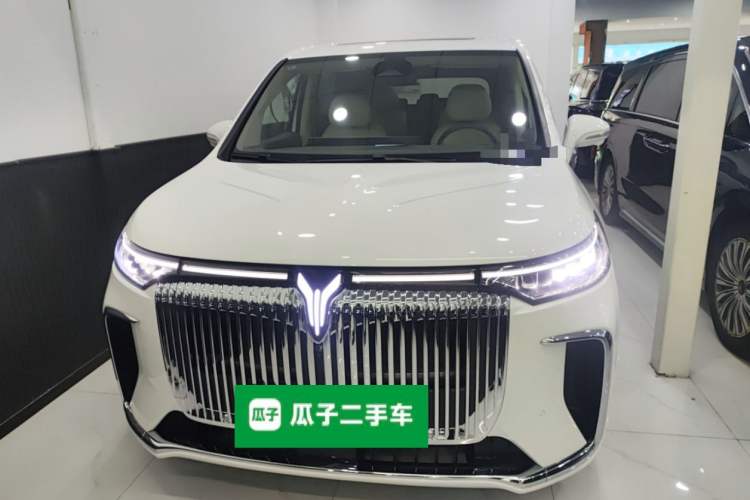 Used VOYAH Dream 2025 PHEV Four-Wheel Drive Prestige Kunpeng Edition
