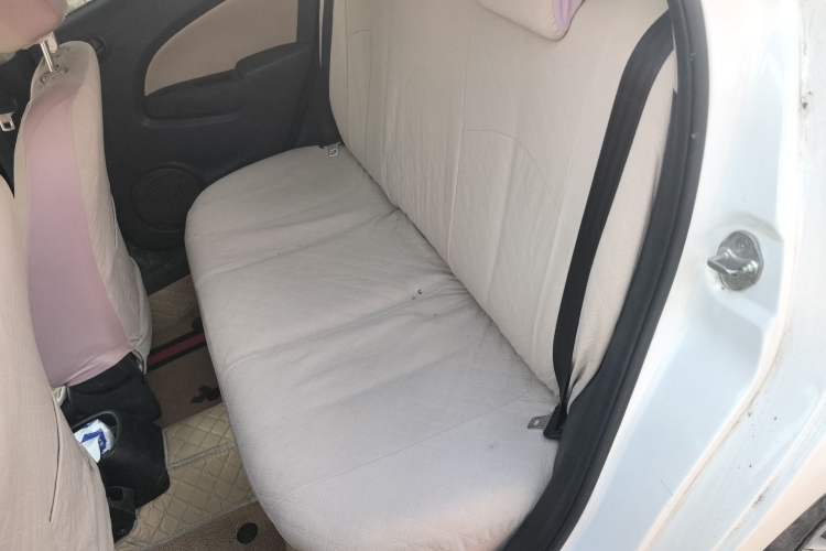 Used Mazda 2 2012 Hatchback Xuan Dong 1.3L Automatic Standard Edition