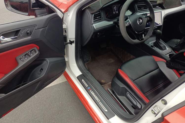 Used Volkswagen Lamando 2021 230TSI DSG Fashion Edition Driver Seat