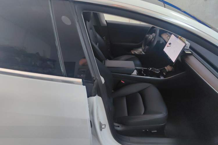 Used Tesla Model 3 2020 Revised Version Standard Range Rear-Wheel Drive – Upgraded Edition Right Front Seat