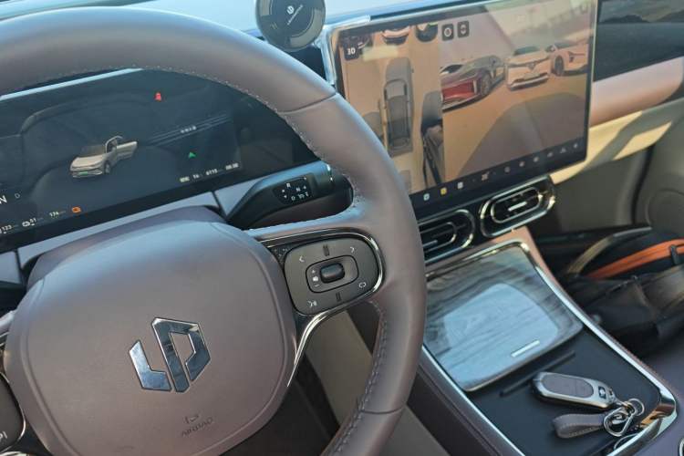 Used Leapmotor C11 2024 Range-Extended 300 Luxury Edition