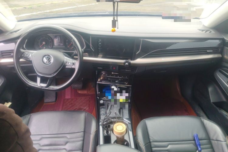 Used Volkswagen Passat 2020 330TSI Elite Edition China VI Center Console