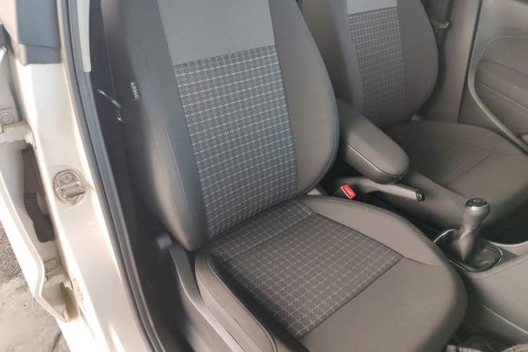 Used Volkswagen Polo 2014 1.6L Manual Comfort Edition